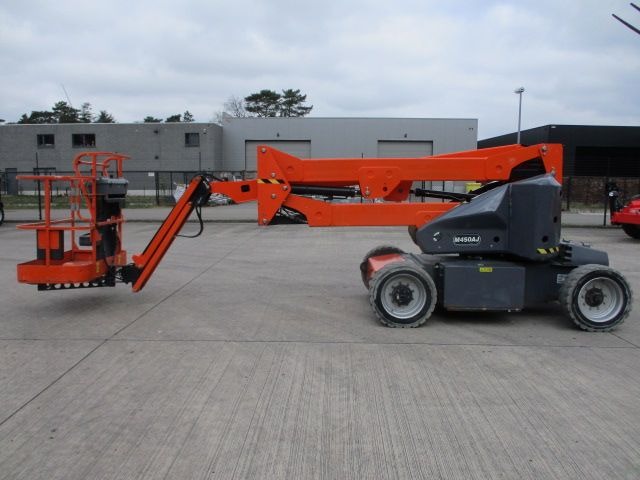 Sold -Articulated Boom Lift - View 2